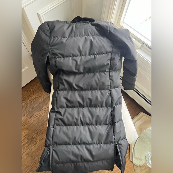 Aritzia Powder Parka Black - Picture 8 of 10